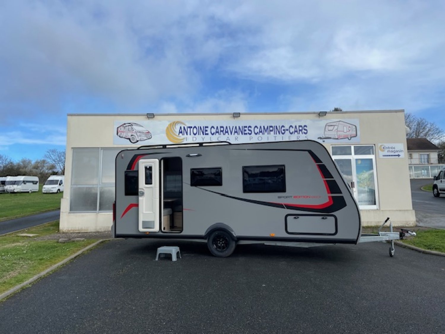 Antoine Caravanes et Camping Car - Sterckeman SPORT EDITION 480CP à 24 990€