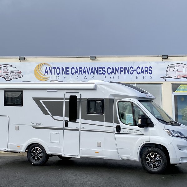 Antoine Caravanes et Camping Car COMPACT AXESS DL Adria