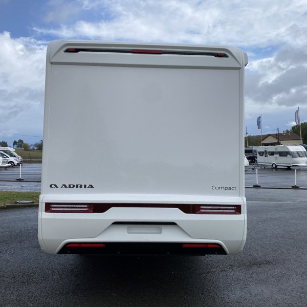 Antoine Caravanes et Camping Car COMPACT AXESS DL Adria