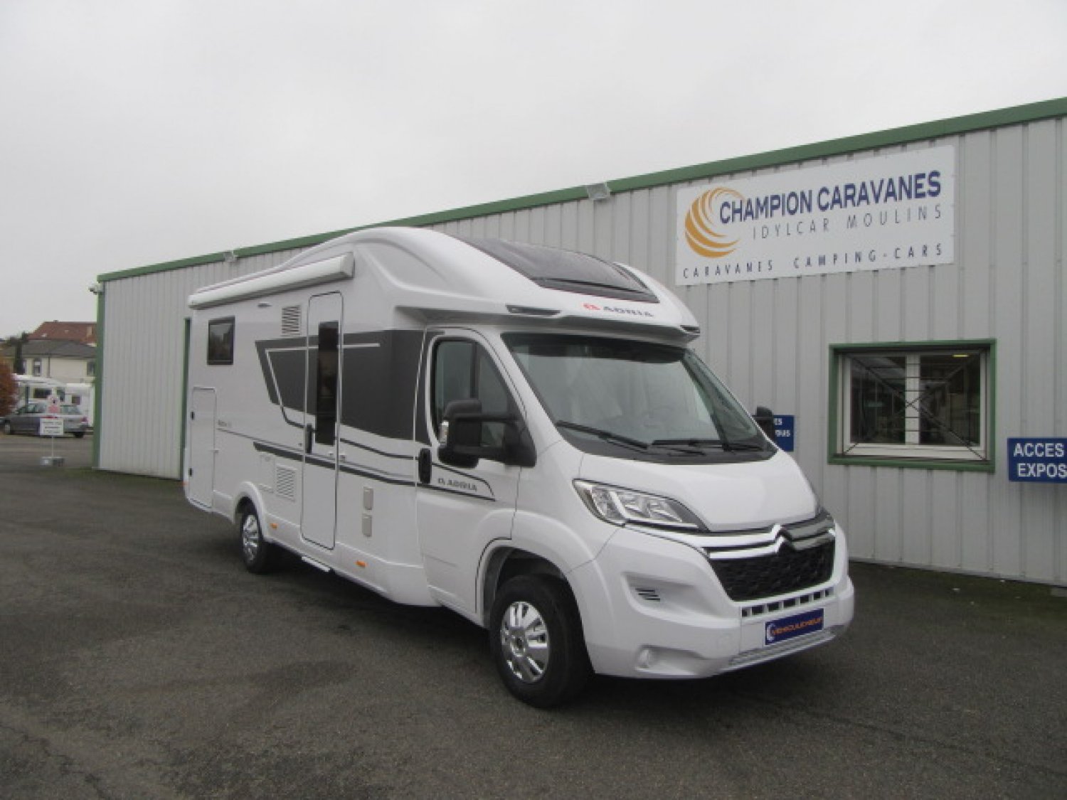 Antoine Caravanes et Camping Car - Adria MATRIX AXESS 650 DL à 78 700 €