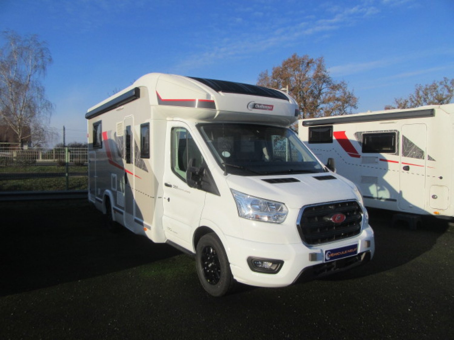 Antoine Caravanes et Camping Car - Challenger 328 GRAPHITE ULTIMATE à 75 770 €