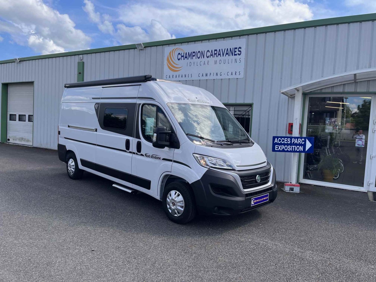 Antoine Caravanes et Camping Car - Font Vendôme LEADER CAMP CONFORT à 64 500 €