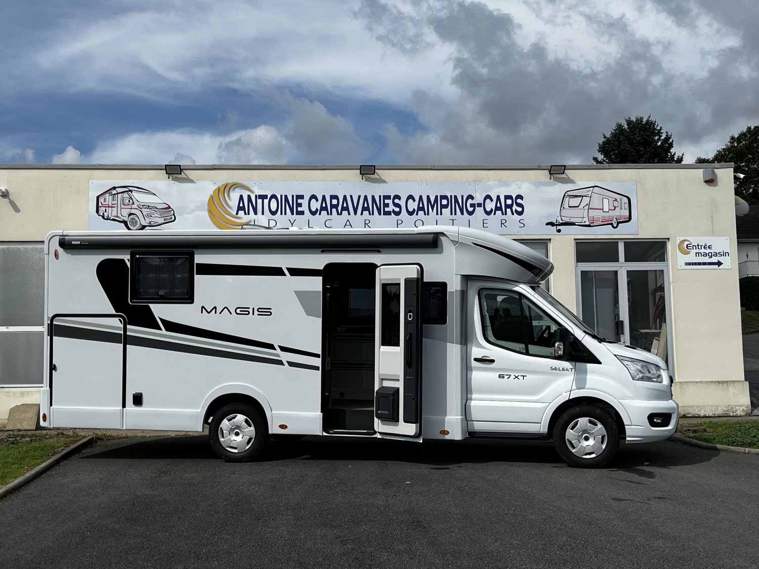 Antoine Caravanes et Camping Car - C.I. MAGIS 67 XT à 77 065 €