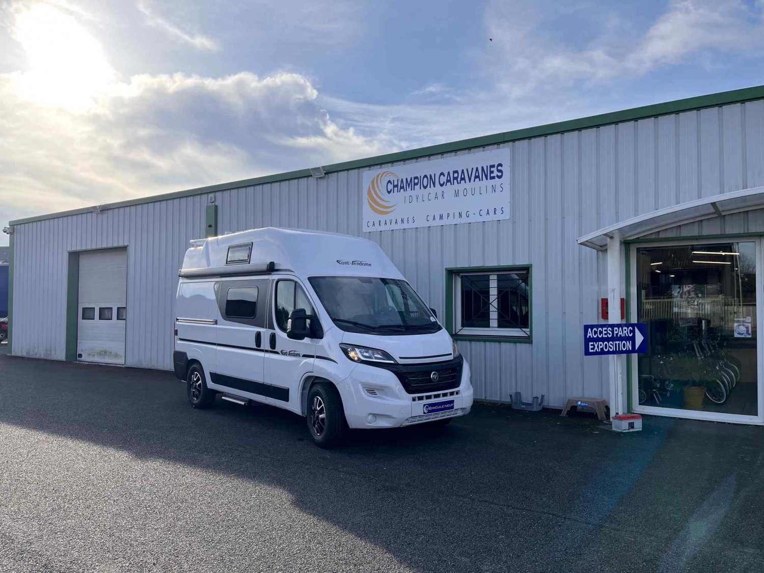 Antoine Caravanes et Camping Car - Font Vendôme FOND VENDOME BEL HORIZON à 80 510 €