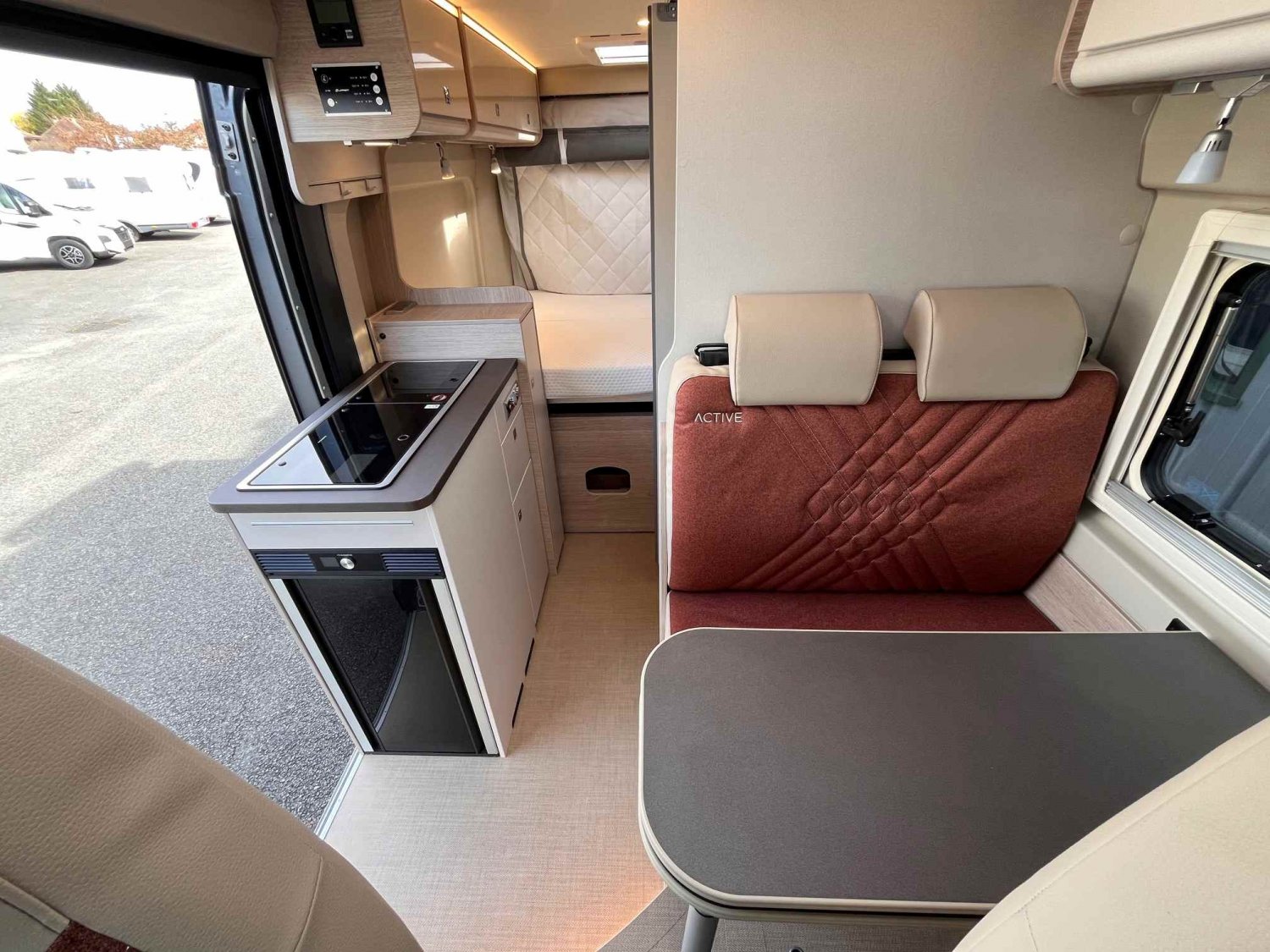 Antoine Caravanes et Camping Car BURSTNER CAMPEO C 540 4*4 Burstner