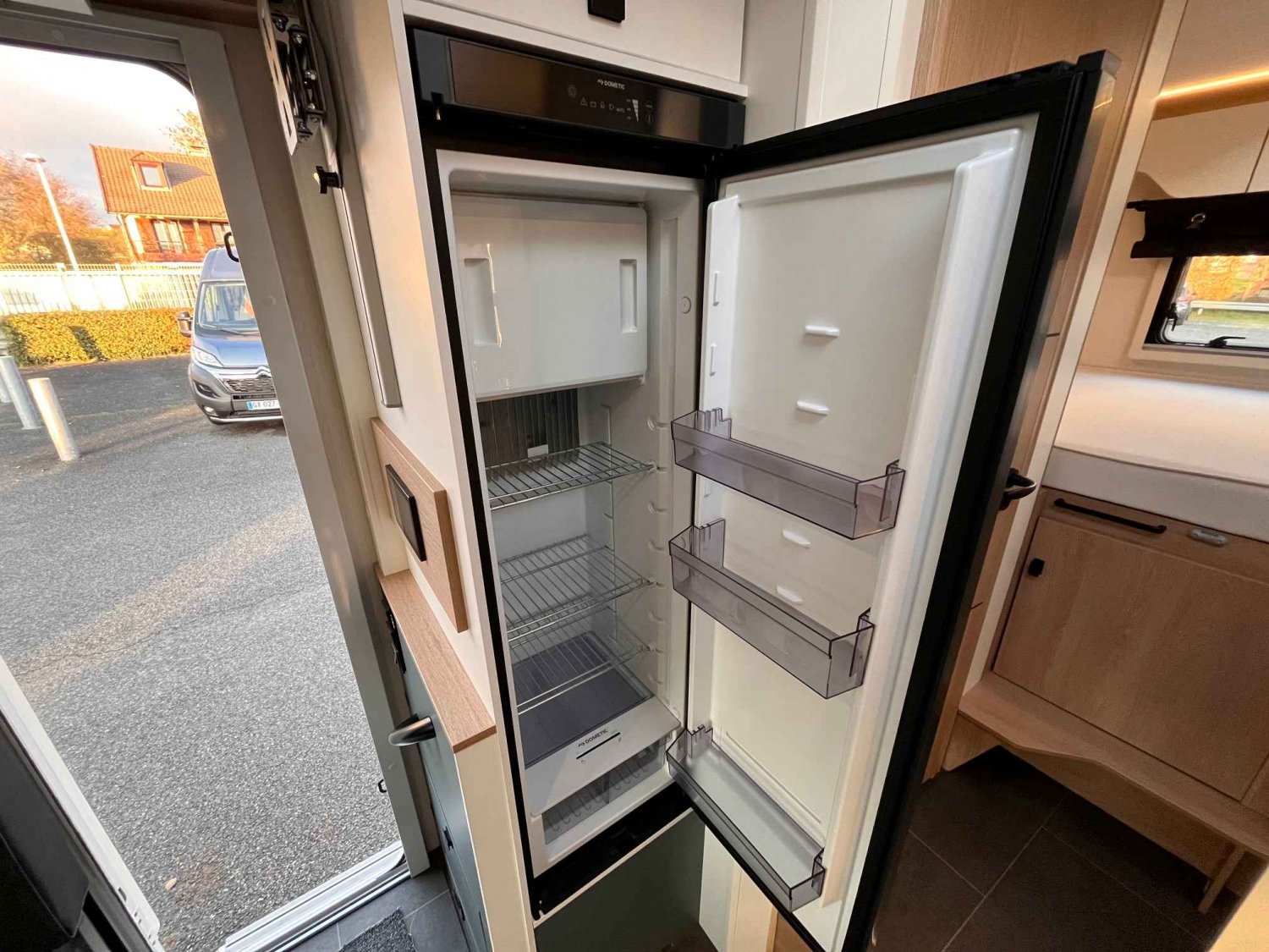 Antoine Caravanes et Camping Car PILOTE ATLAS 696 G Pilote