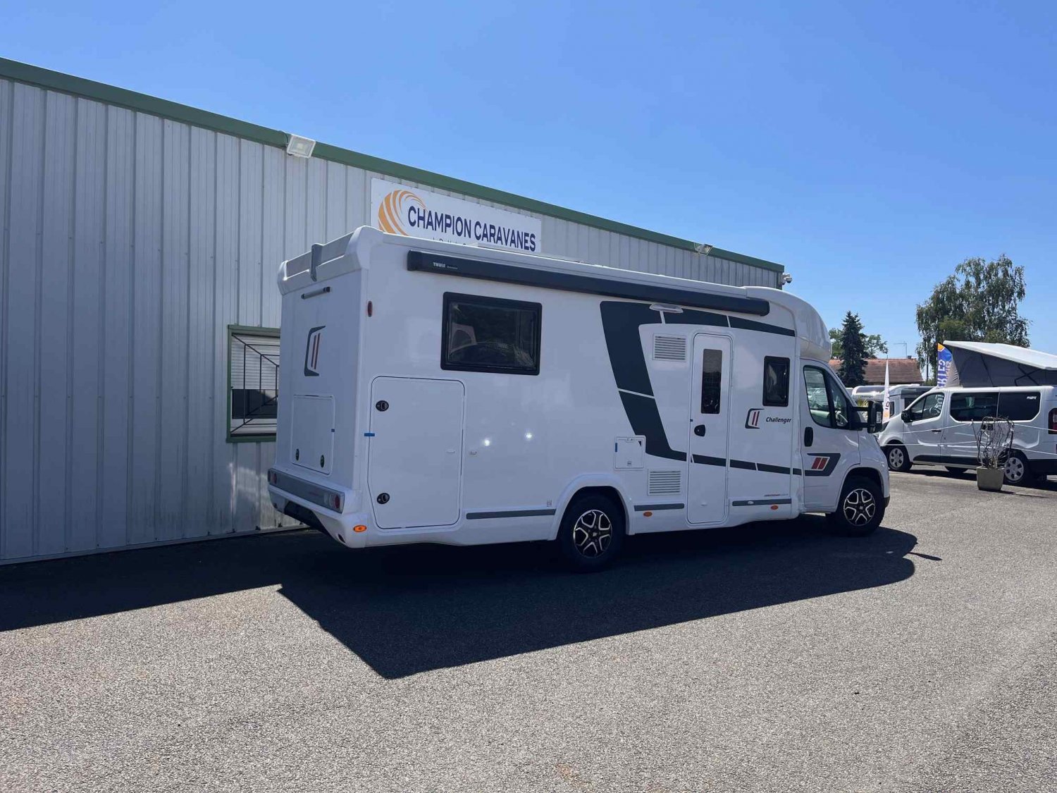 Antoine Caravanes et Camping Car CHALLENGER 318 ANNIVERSAIRE Challenger