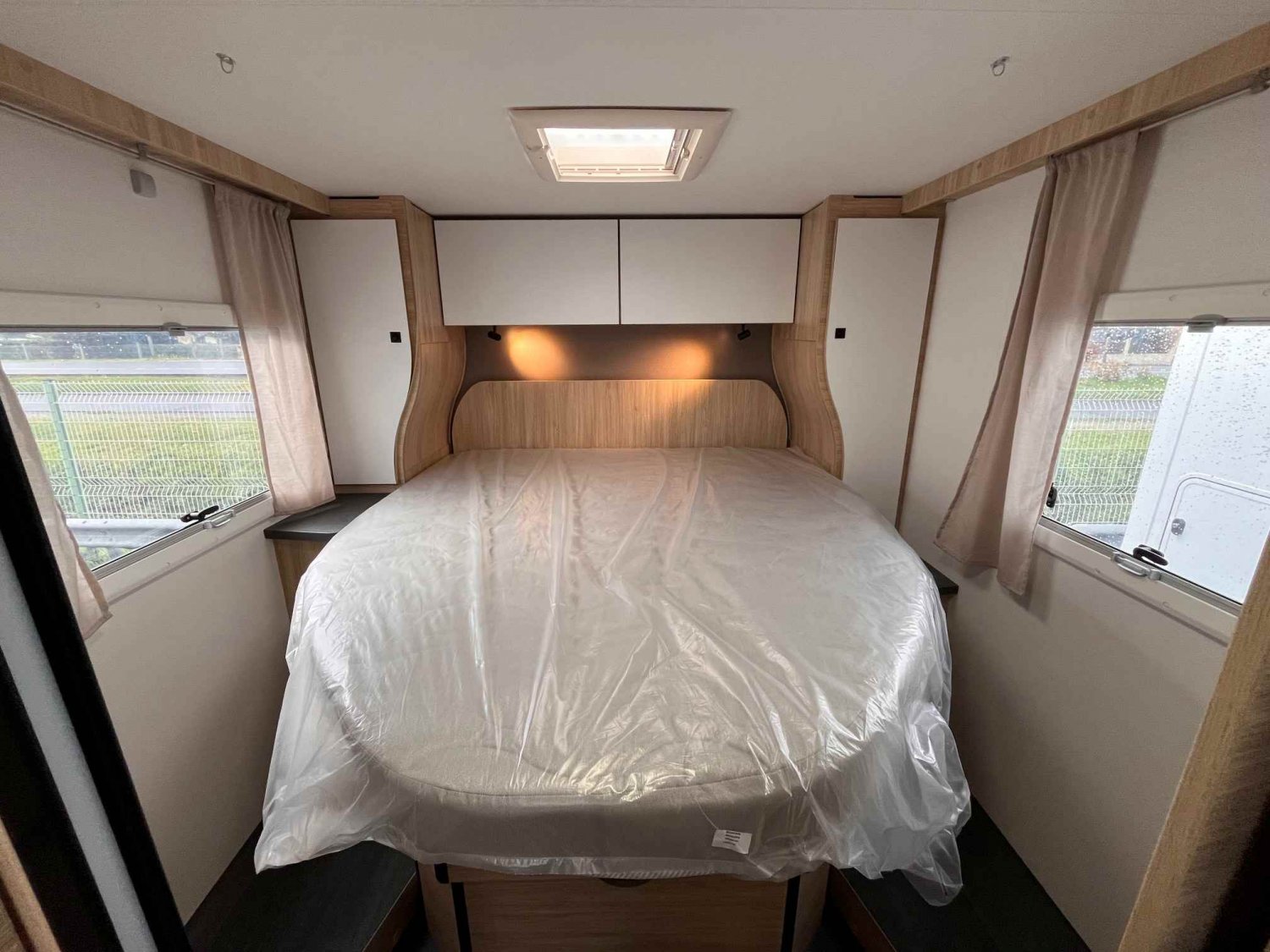 Antoine Caravanes et Camping Car CHALLENGER 318 ANNIVERSAIRE Challenger