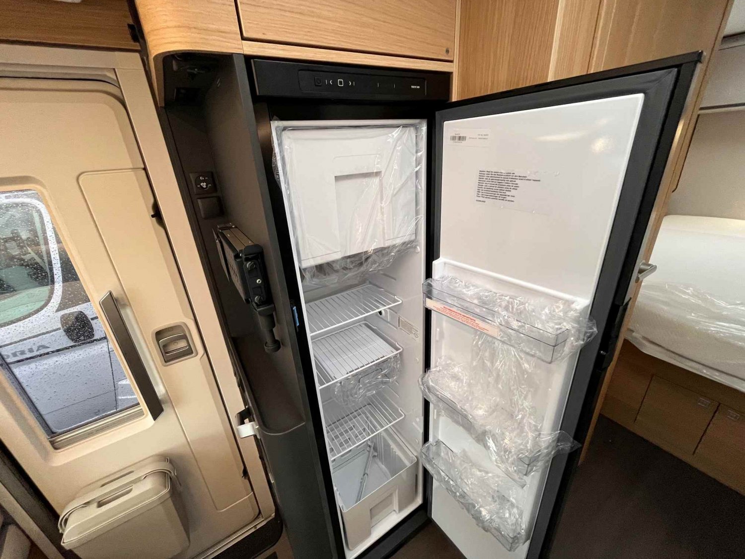 Antoine Caravanes et Camping Car Matrix Axess 650 DL Adria