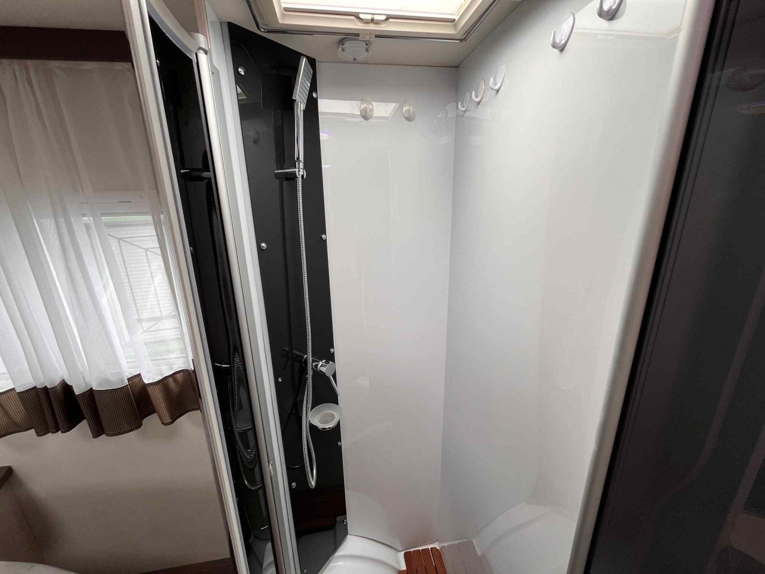 Antoine Caravanes et Camping Car QUARTZ 288 EB Challenger