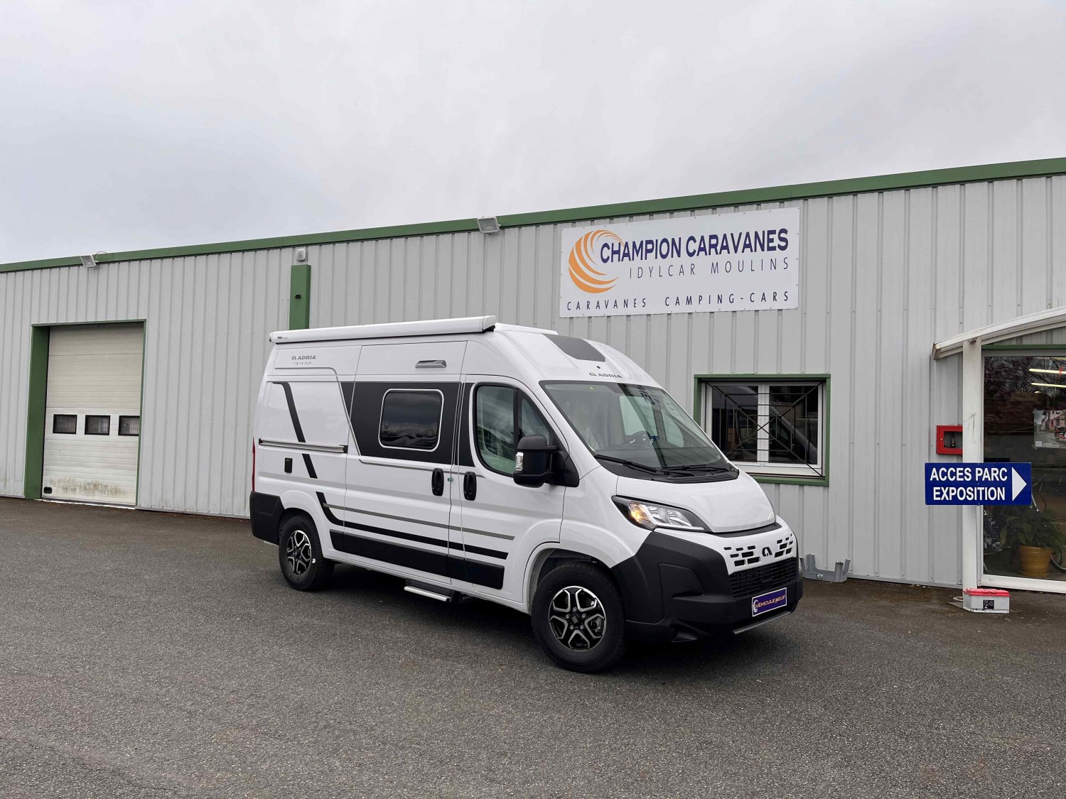 Antoine Caravanes et Camping Car - Adria TWIN 540 SP à 70 730 &euro;