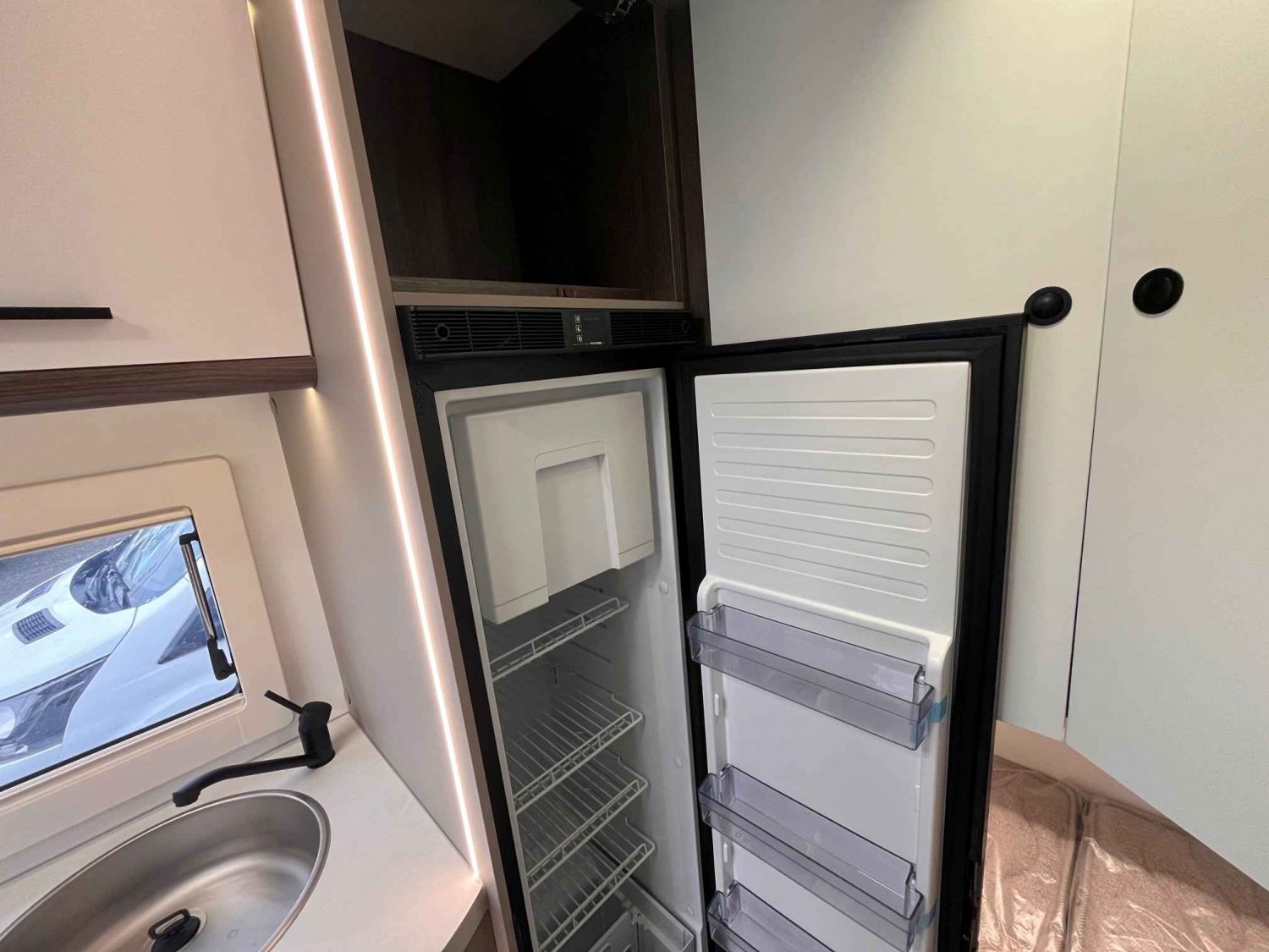 Antoine Caravanes et Camping Car BENIMAR TESSORO 483 Benimar