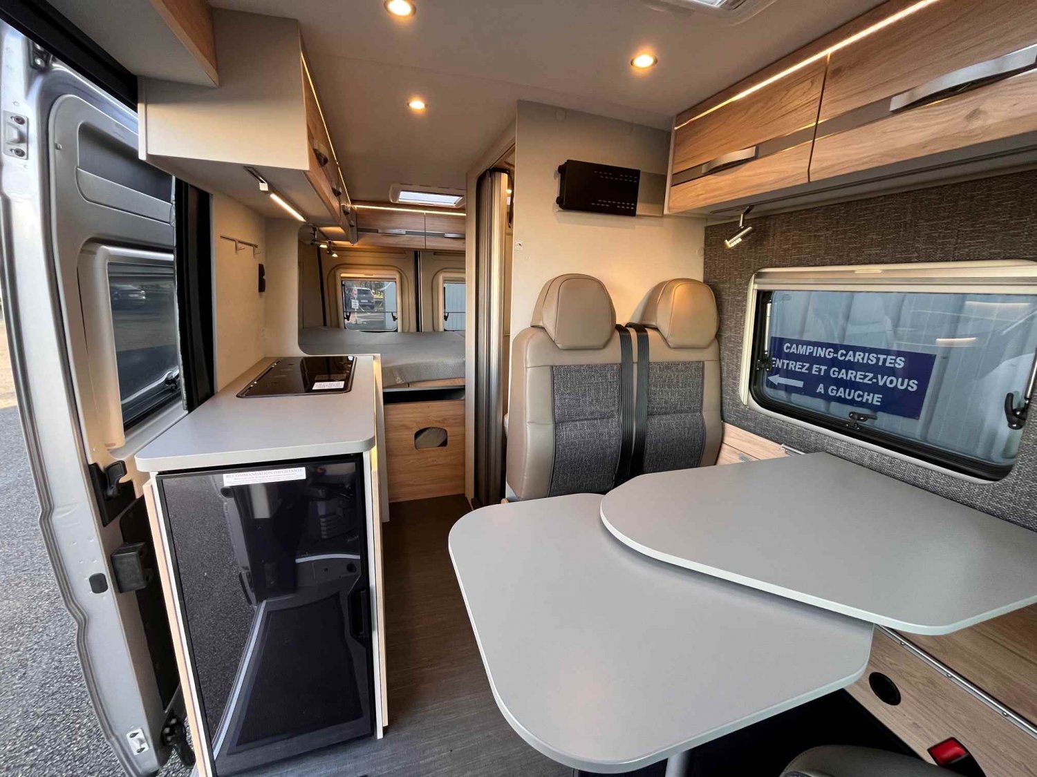 Antoine Caravanes et Camping Car DETHLEFFS GLOBETRAIL CVD 600 S Dethleffs