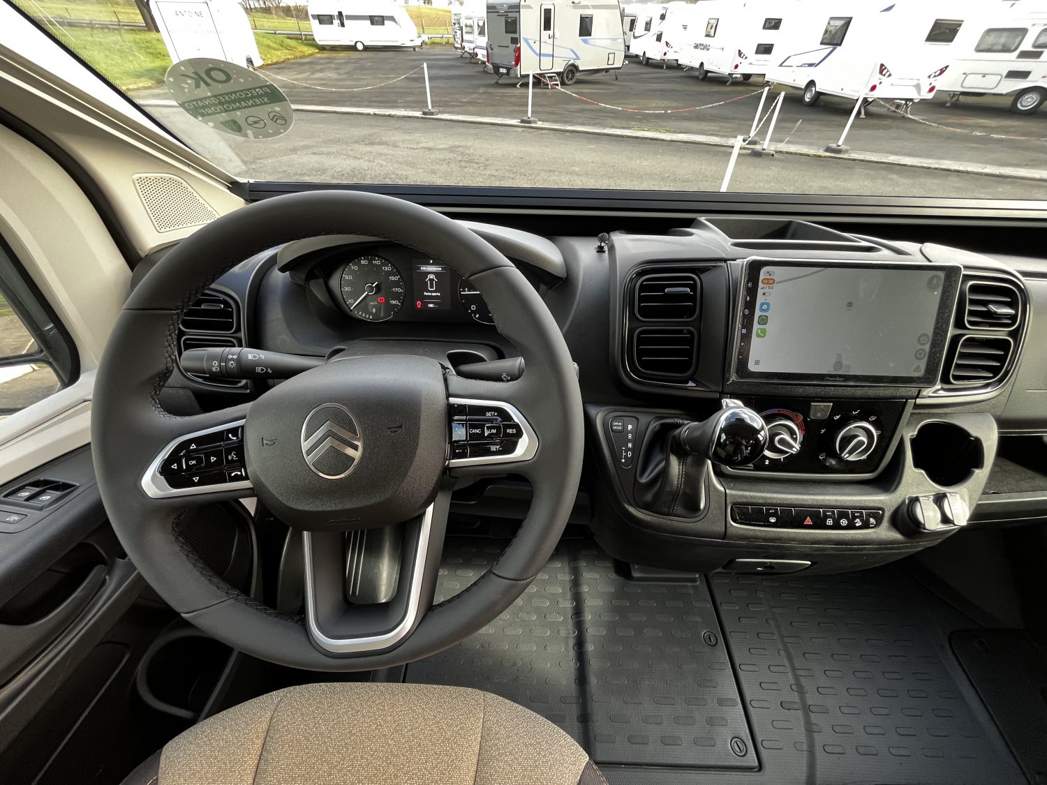 Antoine Caravanes et Camping Car 60 T Giottiline