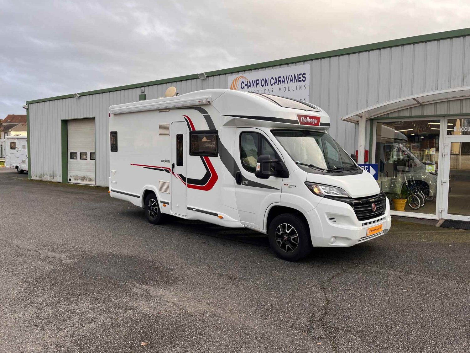 Antoine Caravanes et Camping Car - Challenger GENESIS 275 à 52 650 &euro;