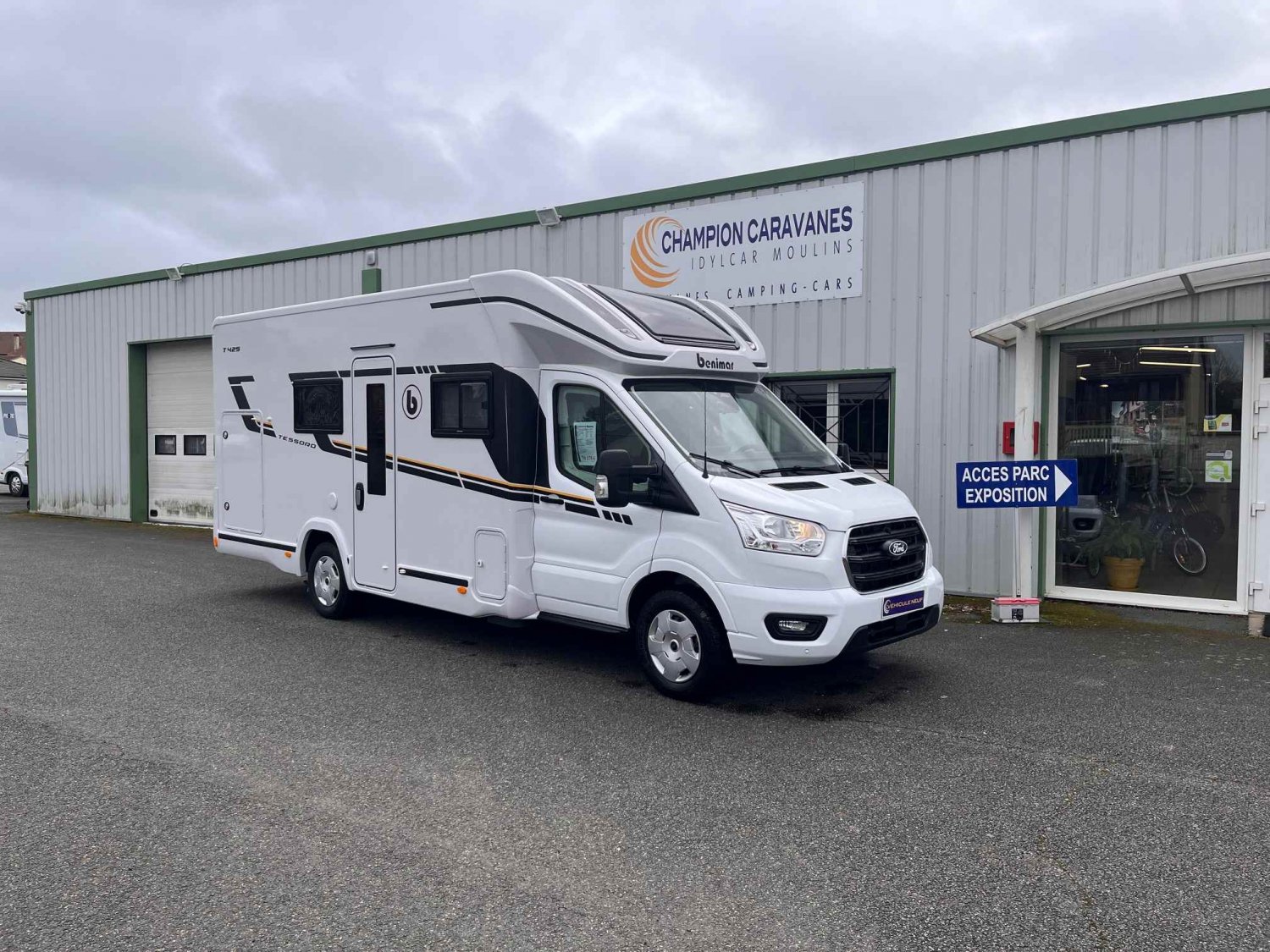 Antoine Caravanes et Camping Car - Benimar TESSORO 425 à 70 175 &euro;