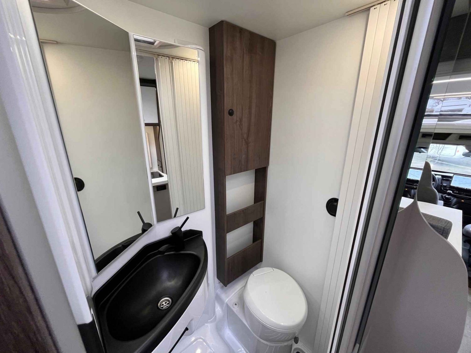 Antoine Caravanes et Camping Car TESSORO 425 Benimar