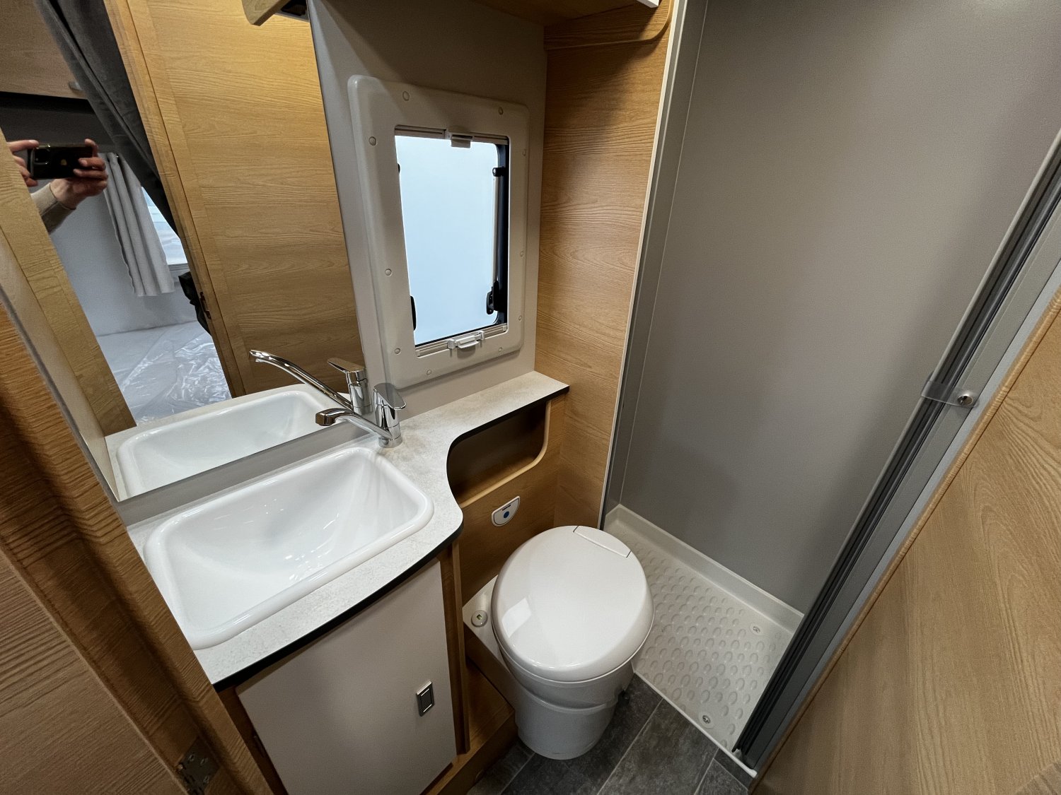 Antoine Caravanes et Camping Car SIENA 330 Giottiline