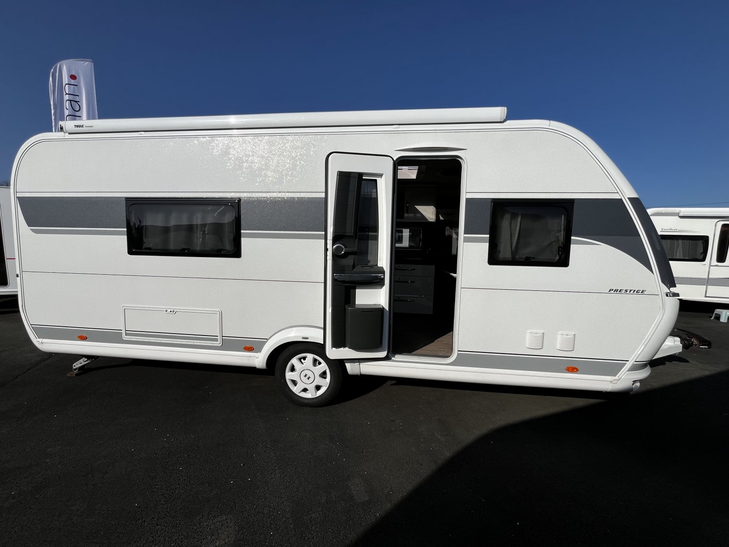 Antoine Caravanes et Camping Car - Hobby PRESTIGE 560 WLU à 34 990&euro;€
