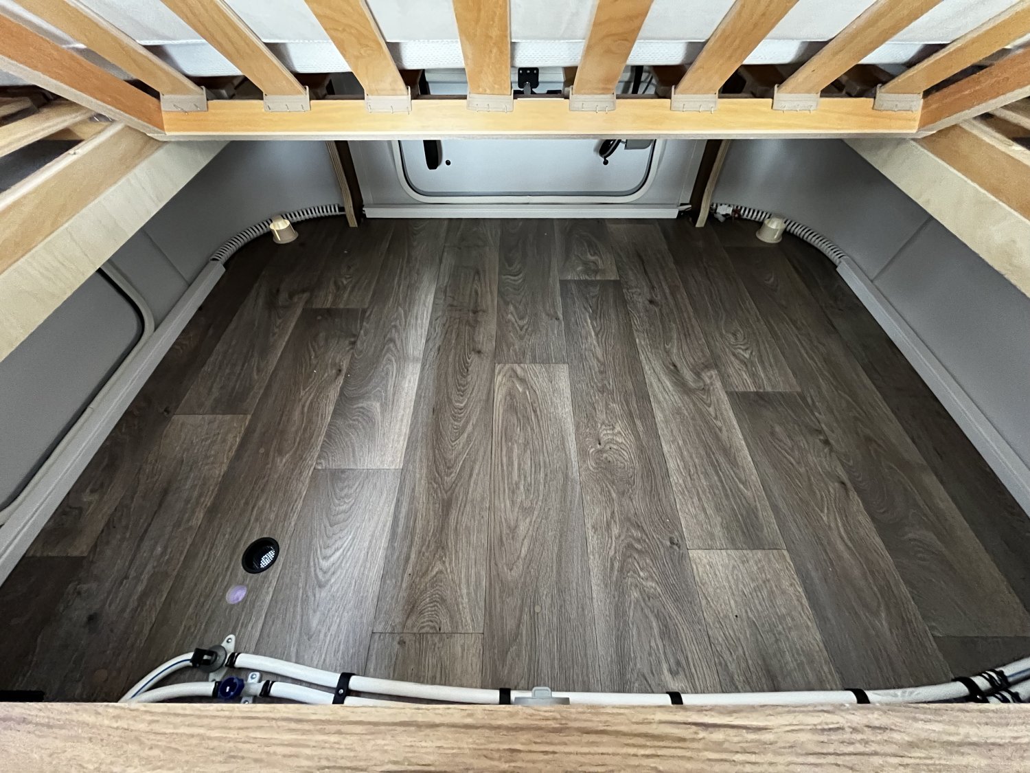 Antoine Caravanes et Camping Car TOURING 310 FAMILIA LEGEND EDITION Eriba