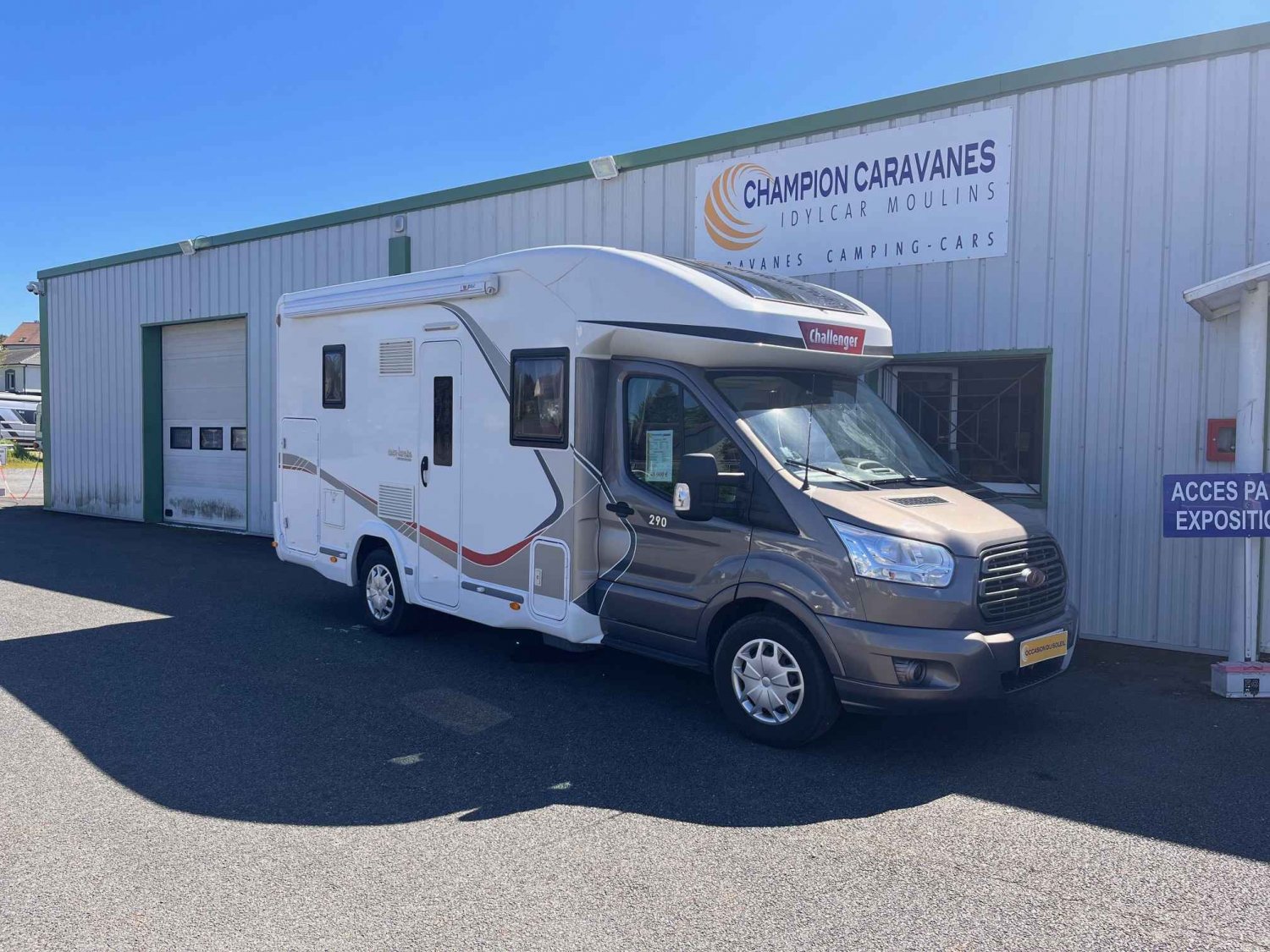Antoine Caravanes et Camping Car - Challenger GENESIS 290 à 48 900 &euro;