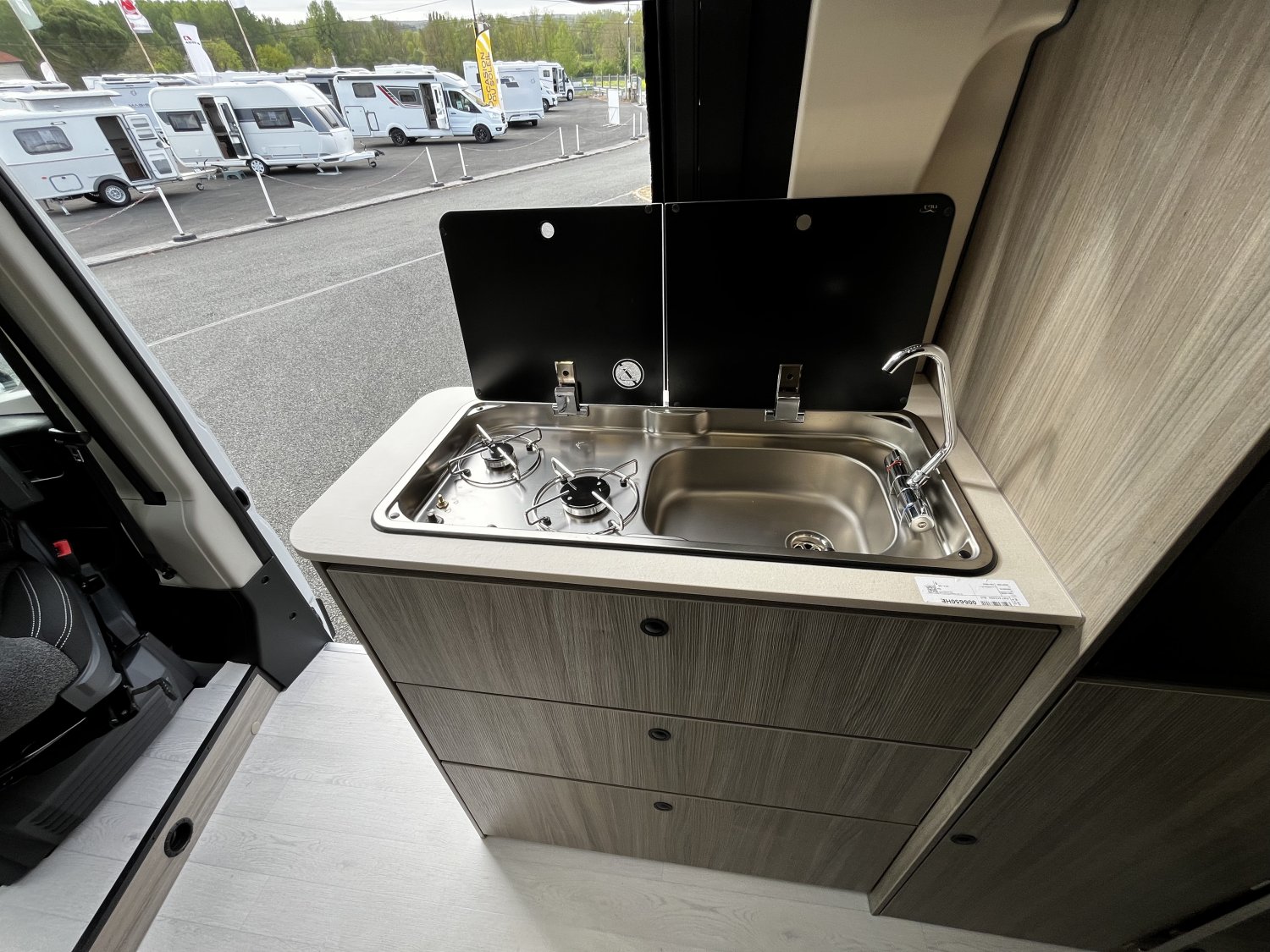 Antoine Caravanes et Camping Car R602A Randger