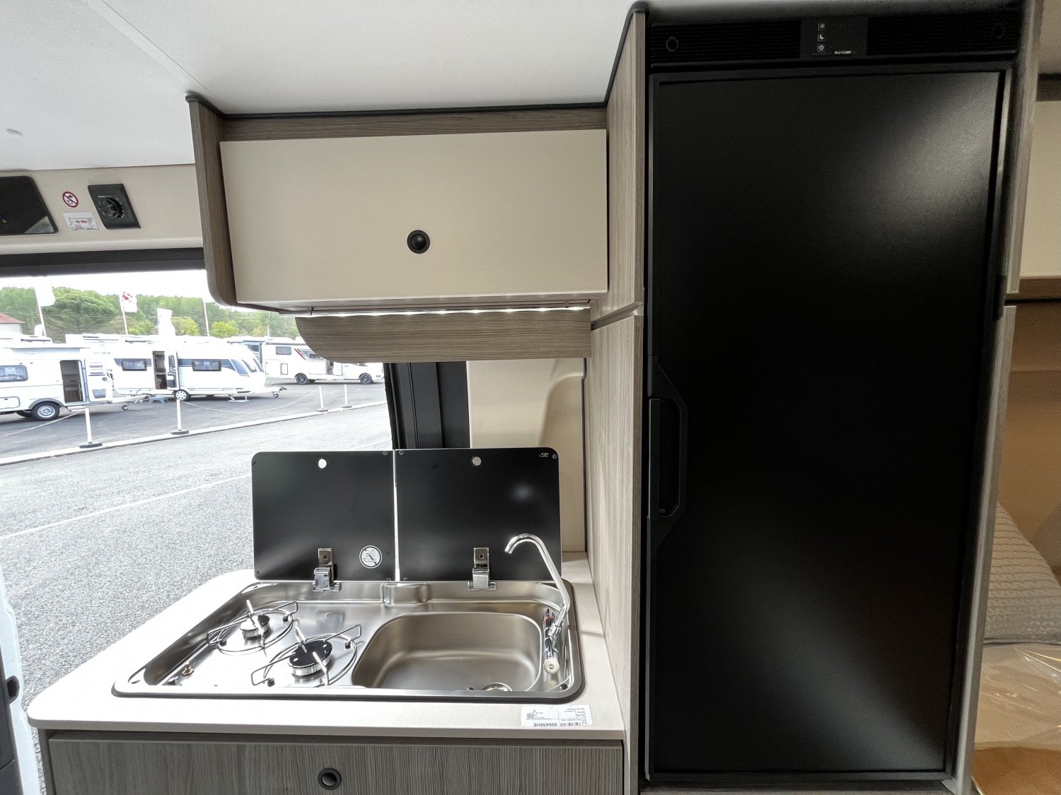 Antoine Caravanes et Camping Car R602A Randger