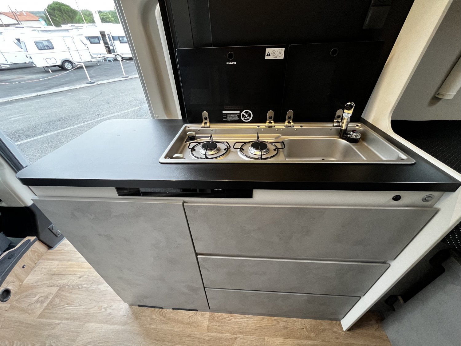 Antoine Caravanes et Camping Car FULL 600 3C Cartier / Brisebras