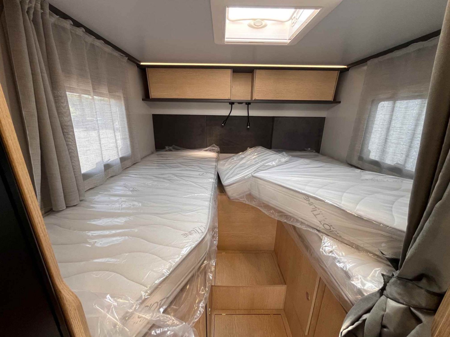 Antoine Caravanes et Camping Car COMPACT CX66 PREMIERE EDITION Giottiline