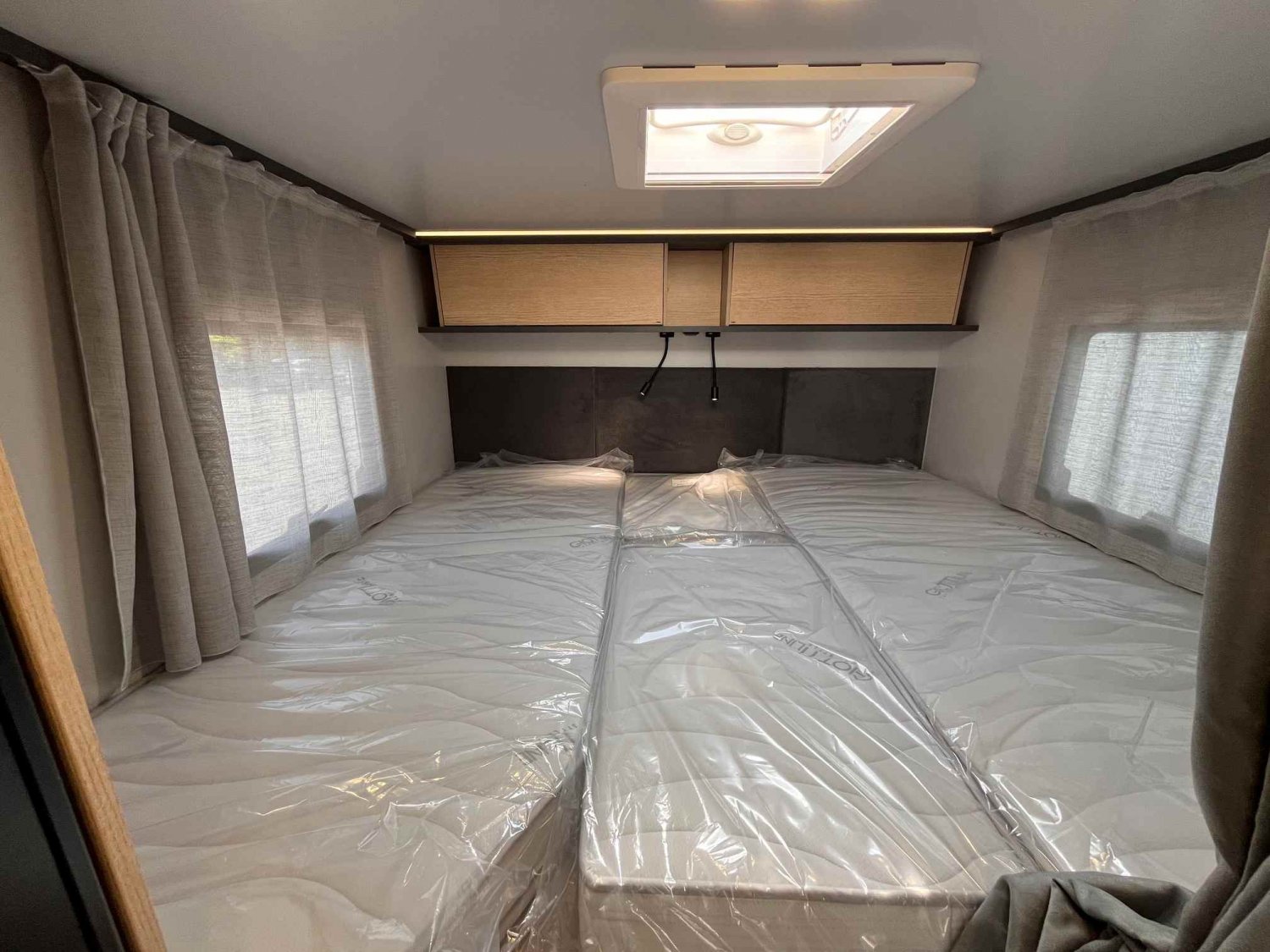 Antoine Caravanes et Camping Car COMPACT CX66 PREMIERE EDITION Giottiline