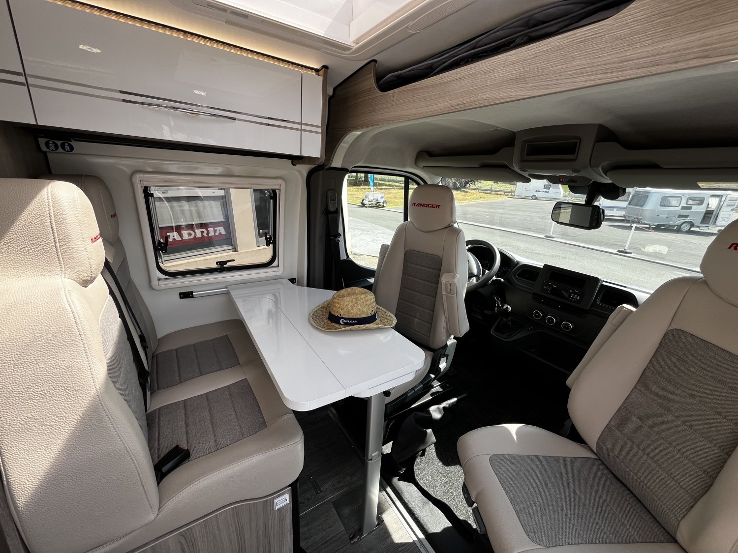 Antoine Caravanes et Camping Car R 621 Randger