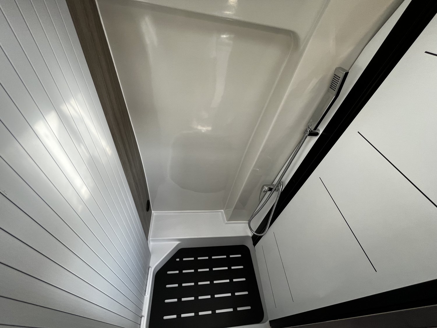 Antoine Caravanes et Camping Car R 621 Randger