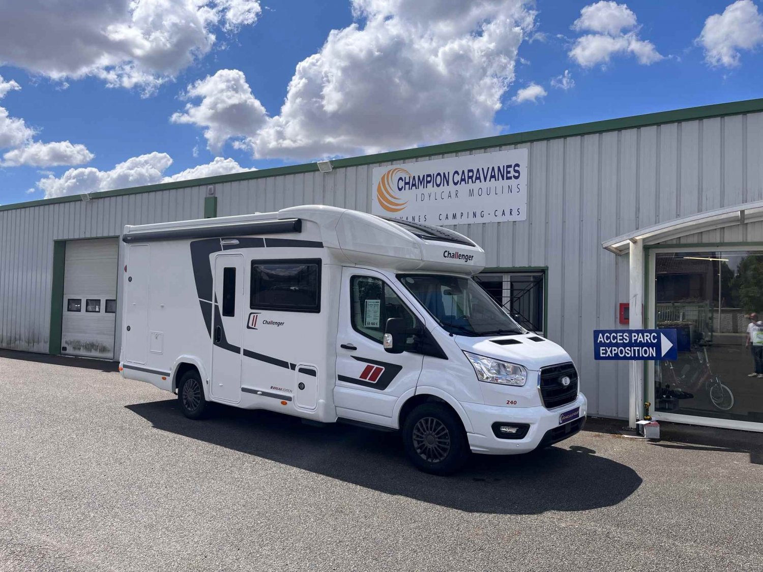 Antoine Caravanes et Camping Car - Challenger 240 BREAK EDITION à 63 480 &euro;