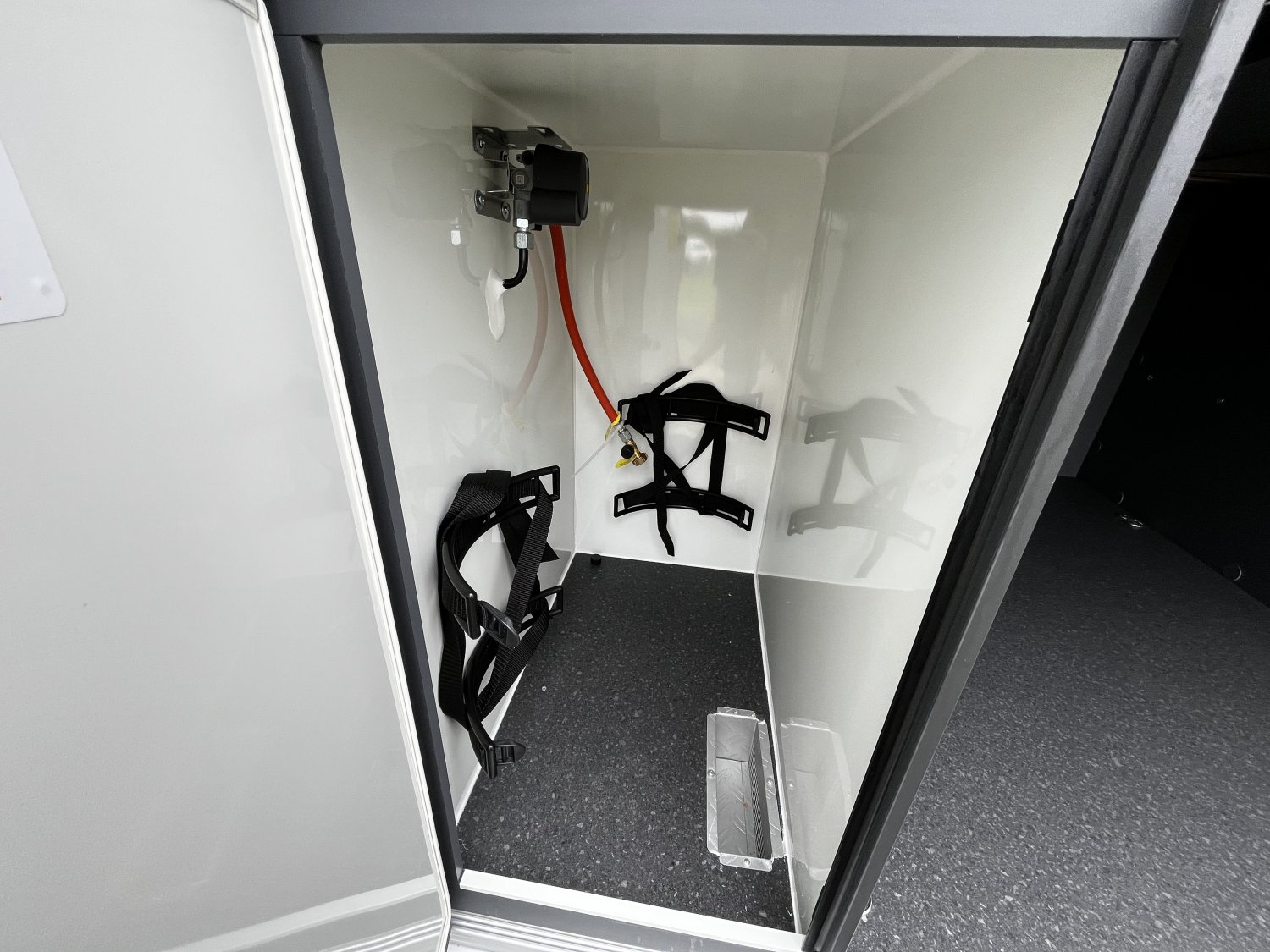 Antoine Caravanes et Camping Car TWIN EDITION 640 SLB Adria