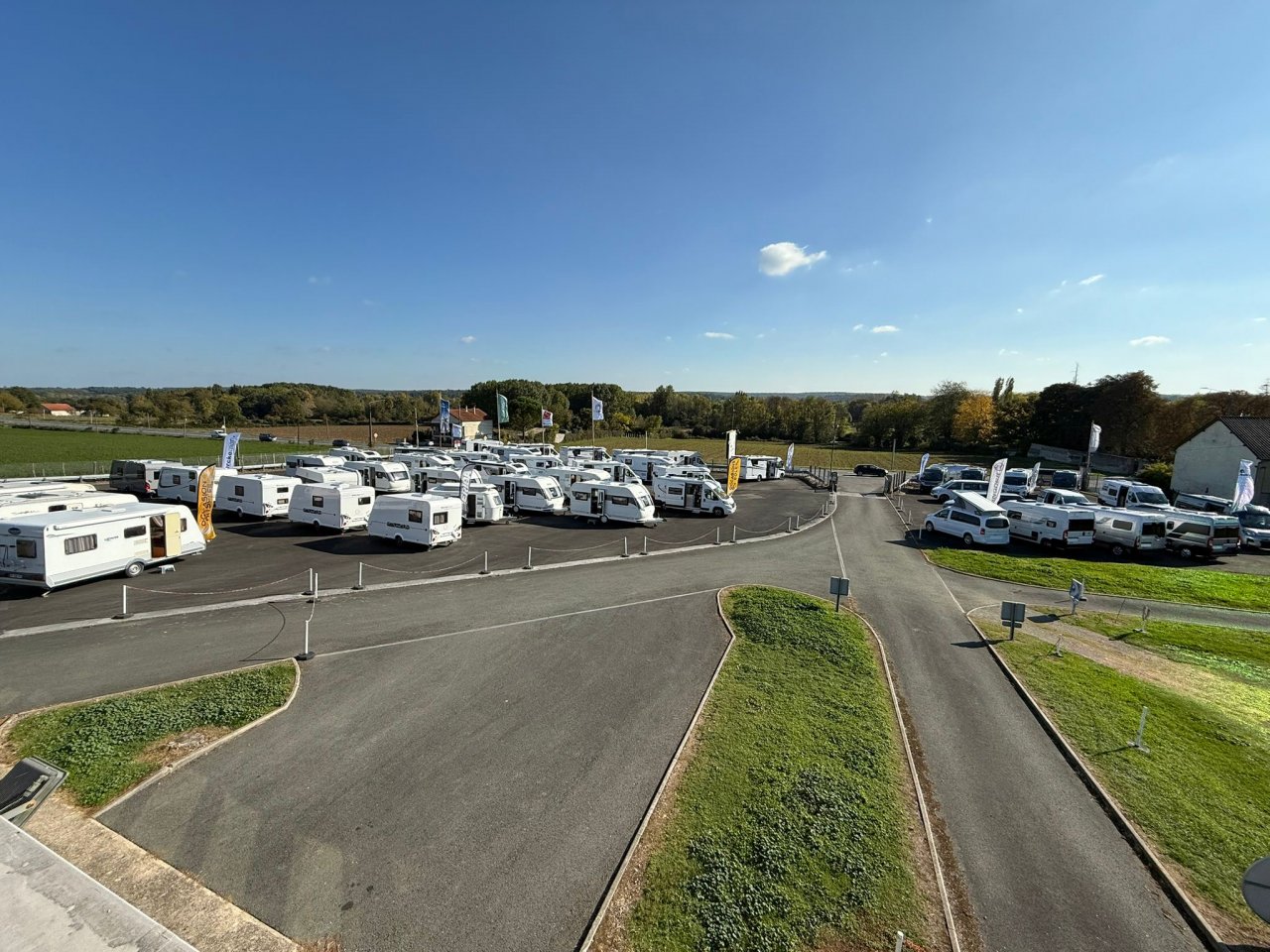Antoine Caravanes et Camping Car -