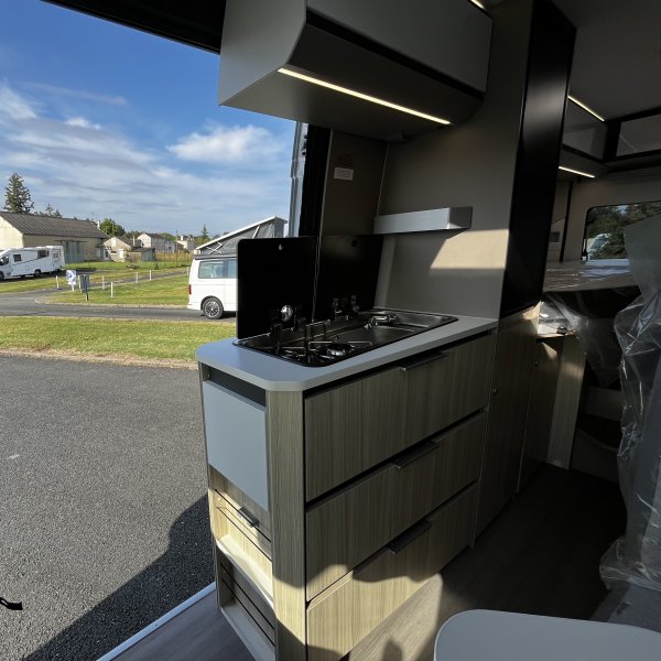 Antoine Caravanes et Camping Car TWIN PLUS 640 SLB Adria