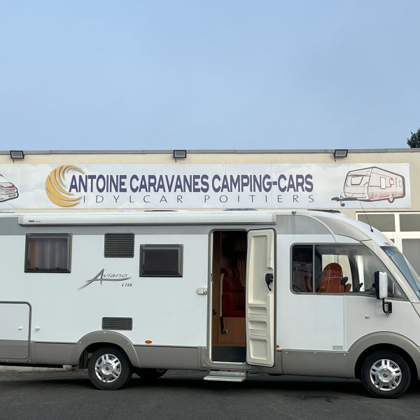 Antoine Caravanes et Camping Car Aviano I725 Burstner