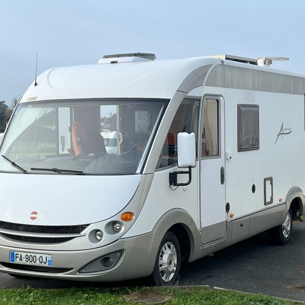 Antoine Caravanes et Camping Car Aviano I725 Burstner