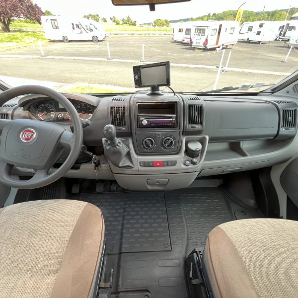 Antoine Caravanes et Camping Car MATRIX M 680 SP Adria