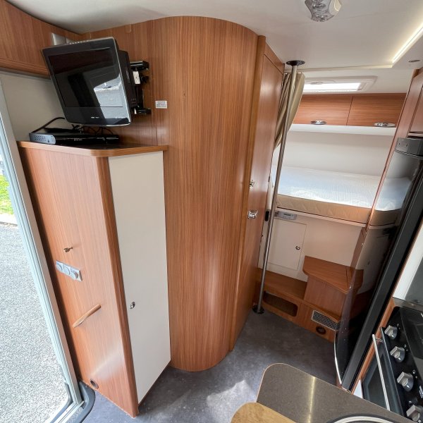 Antoine Caravanes et Camping Car MATRIX M 680 SP Adria