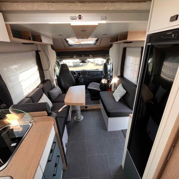 Antoine Caravanes et Camping Car A 656 D ATLAS EDITION Pilote