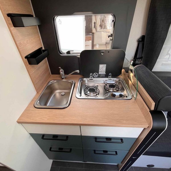 Antoine Caravanes et Camping Car A 656 D ATLAS EDITION Pilote