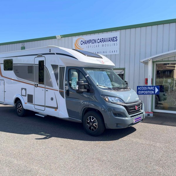 Antoine Caravanes et Camping Car LYSEO TD 736 PRIVILEGE Burstner