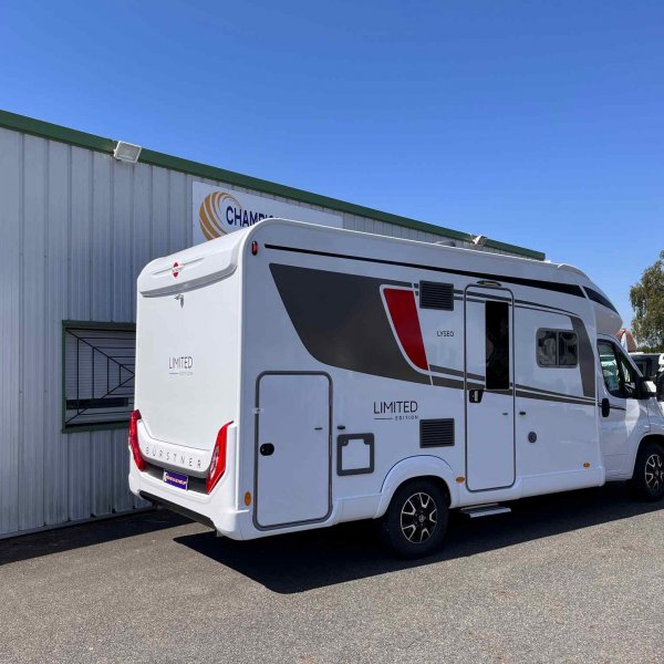 Antoine Caravanes et Camping Car LYSEO TD 732 Burstner