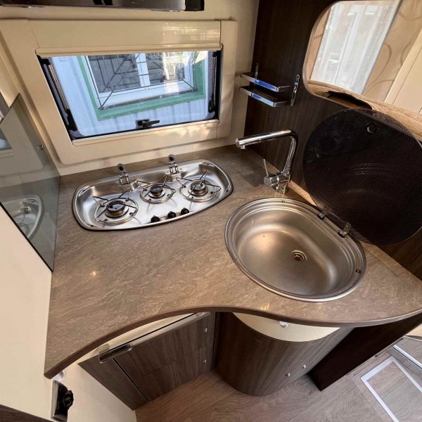 Antoine Caravanes et Camping Car FLEURETTE MAYFLOWER 70 LMX Fleurette