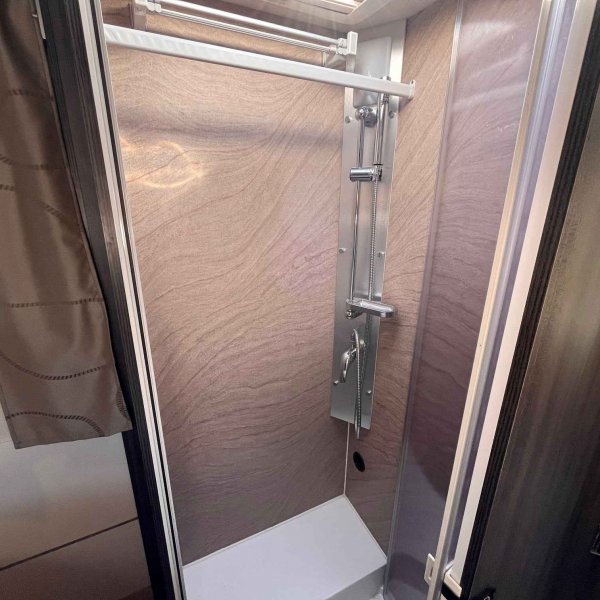 Antoine Caravanes et Camping Car FLEURETTE MAYFLOWER 70 LMX Fleurette