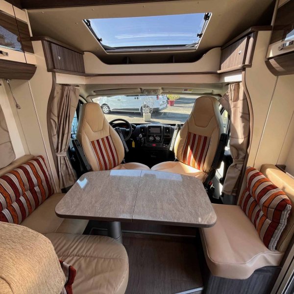 Antoine Caravanes et Camping Car FLEURETTE MAYFLOWER 70 LMX Fleurette