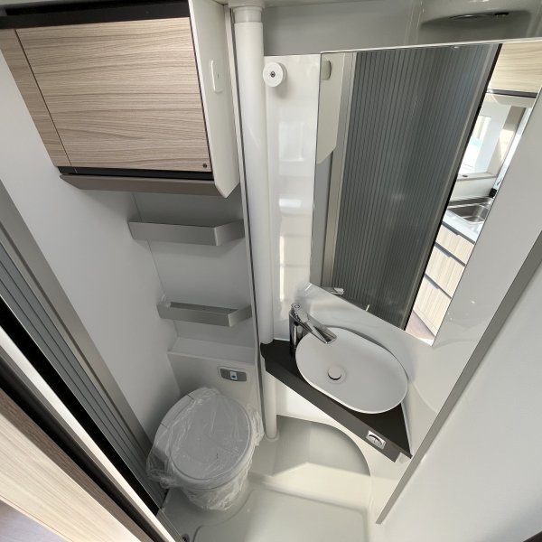 Antoine Caravanes et Camping Car COMPTAC DL 60th Adria