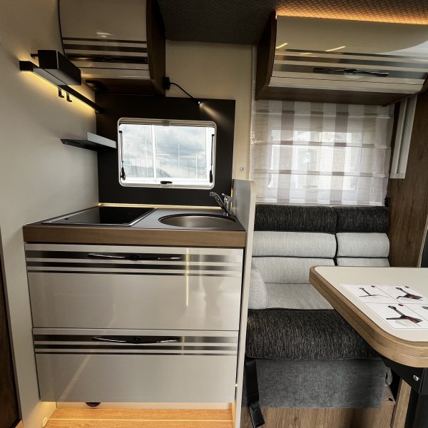 Antoine Caravanes et Camping Car MAGIS 66 XT C.I.