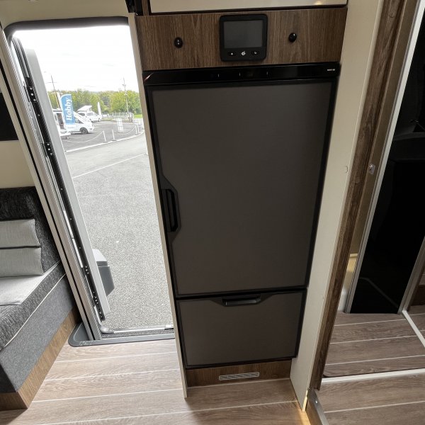 Antoine Caravanes et Camping Car MAGIS 66 XT C.I.